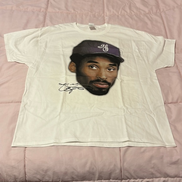 NWOT Hanes Authentic Kobe Bryant signed tee t-shirt - Picture 1 of 5